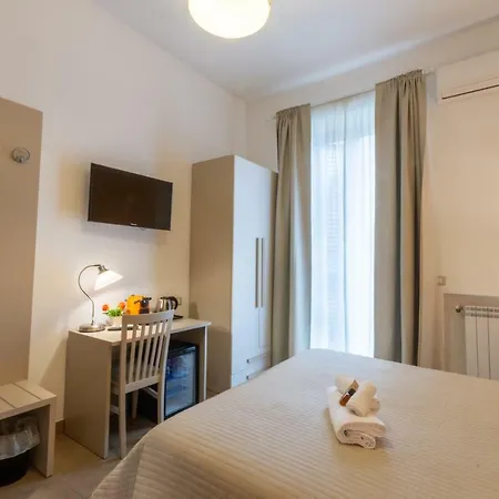 Cairoli Bed & Breakfast 4*