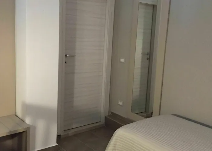 Cairoli Bed & Breakfast 3*
