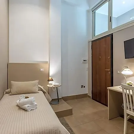 Cairoli Bed & Breakfast 3*