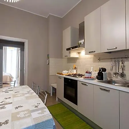 Cairoli Bed & Breakfast 3*