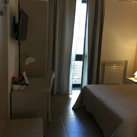 Couette-café Cairoli Messine